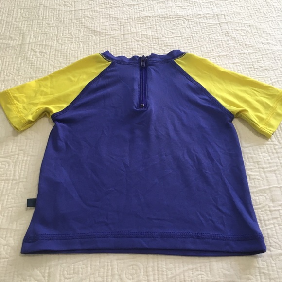 24m (6/$20) Cherokee Rash Guard Top - Picture 3 of 7